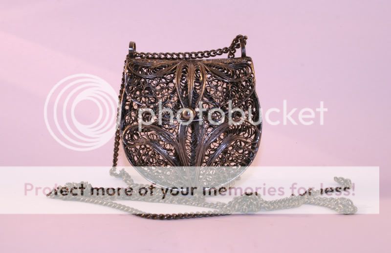 IMAGE: http://i512.photobucket.com/albums/t321/BraesideLaird/IMG_2537.jpg