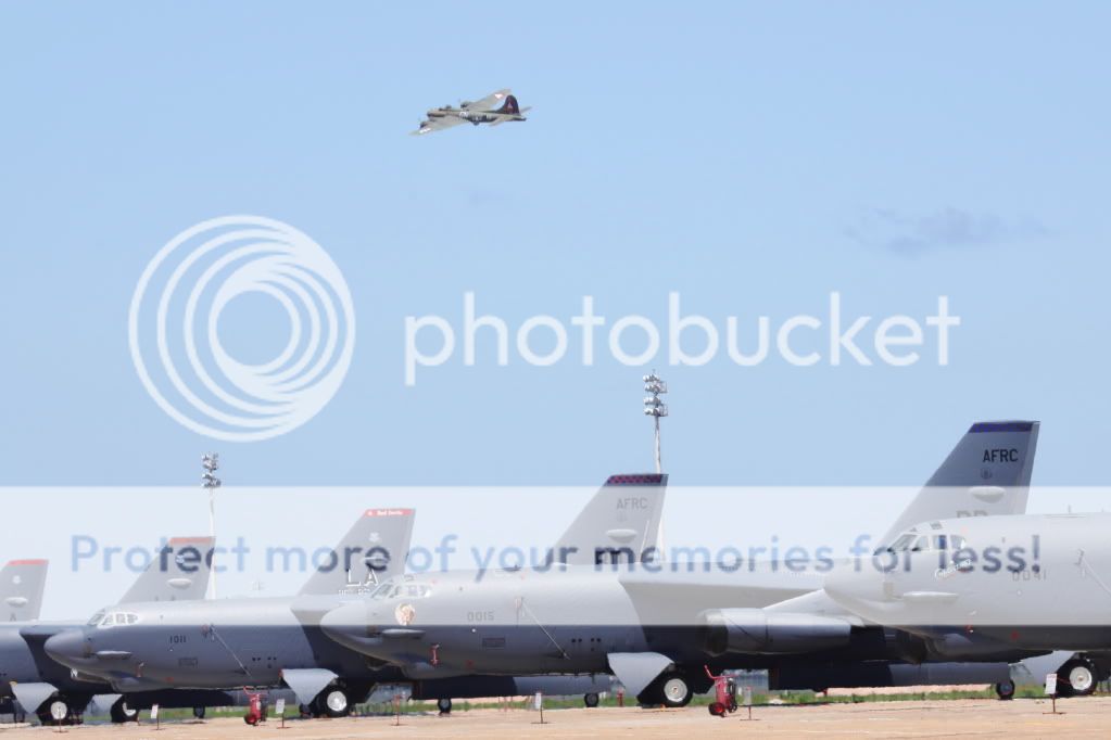 IMAGE: http://i512.photobucket.com/albums/t322/BogiePutt/b125.jpg