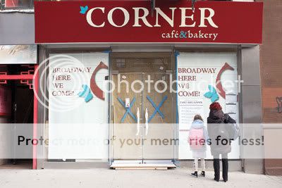 bakery Moving forward despite the bad economy, a bakery café is getting ready to open up on Broadway between 84th and 85th streets. Photo By Andrew Schwartz