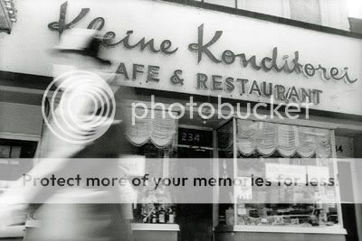 Kleines Kleine Konditorei, an East 86th Street German café and restaurant, is now a Barnes and Noble and Circuit City. Photo by Genevieve Hafner.