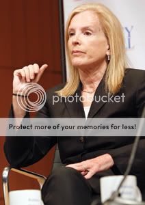 Leslie Crocker Snyder was one of two women in her Case Western Reserve University class. Photo by Andrew Schwartz