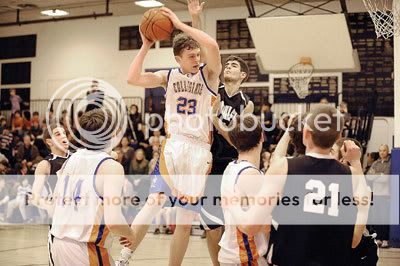 collegiate Collegiate’s 6-foot-6 Will Bartlett goes up against Hackley’s Matt Wright. Photo by Daniel S. Burnstein