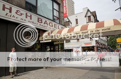 hhbagel Photo by Scott Beale / Laughing Squid