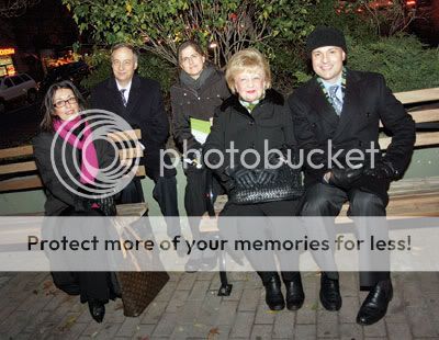 Moskowitz On Nov. 18, benches inside the Broadway Mall at West 90th Street were dedicated to Henry Moskowitz. Attendees included, from left to right, Marina Higgins, vice president of The Argo Corporation; Bob Hermann, president of the Broadway Mall Association; Community Board 7 Chair Helen Rosenthal; wife Rose Moskowitz and son Mark Moskowitz.